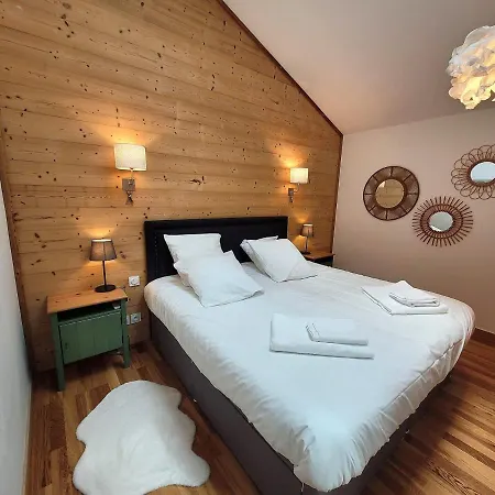 Cosy Aux Gets Avec Parking Et Wifi, Proche Des Pistes - Fr-1-598-145 Apartment *