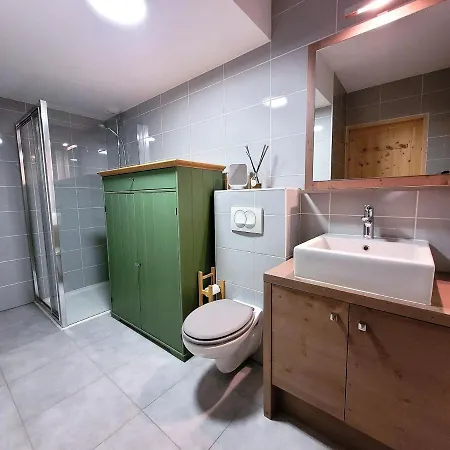 Cosy Aux Gets Avec Parking Et Wifi, Proche Des Pistes - Fr-1-598-145 Les Gets