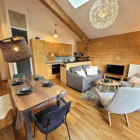 Cosy Aux Gets Avec Parking Et Wifi, Proche Des Pistes - Fr-1-598-145