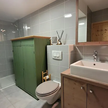 Cosy Aux Gets Avec Parking Et Wifi, Proche Des Pistes - Fr-1-598-145